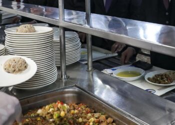 Askerlerin zehirlendiği yemek firmasına üniversiteden ihale