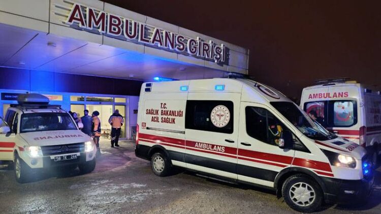 Sayıştay raporundan: Üniversite hastanelerinde çalışmayan personele ödeme yapılmış, hastalardan fazla ücret alınmış