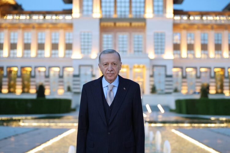 6 ayda 2,4 milyar TL’lik harcama: Saray ihalelerinde istisna kaide oldu