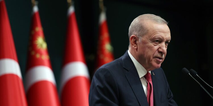 Erdoğan: Bir alışveriş yapacak olursak bunu oğluyla değil, Trump’ın kendisiyle yaparız