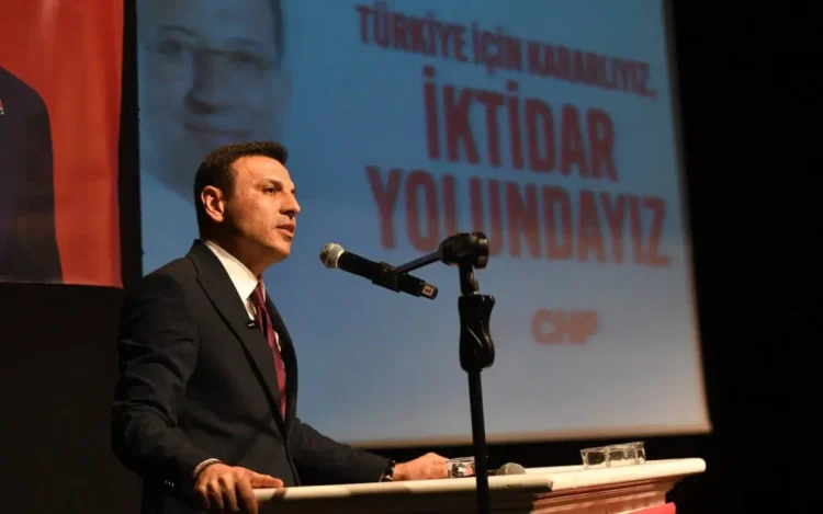 CHP İstanbul ilçe örgütleri, İl Başkanlığı’na kaldıracağı otobüsleri iptal etti