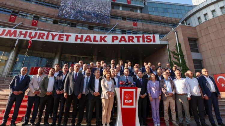 CHP’nin 81 il başkanı İstanbul’a çağrıldı
