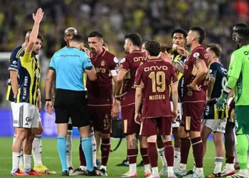 Fenerbahçe-Trabzonspor derbisinin VAR hakemi bahis bağımlısı çıktı