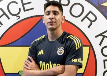 Fenerbahçe’ye Edson Alvarez’den kötü haber: Sahalardan ne kadar uzak kalacak?