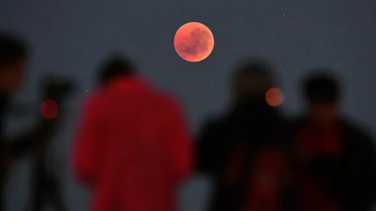 Tarih verildi: Günler sonra gökyüzü kızıl renge bürünecek