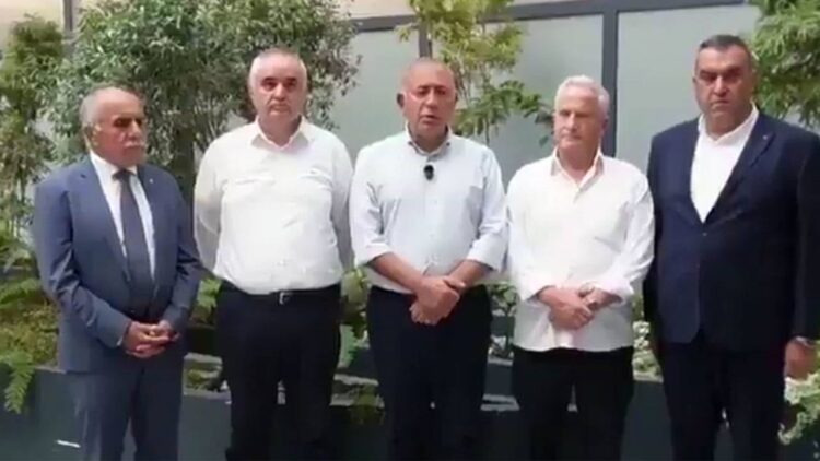 Gürsel Tekin kayyım heyetiyle video paylaştı: “Aslan arkadaşlarım”