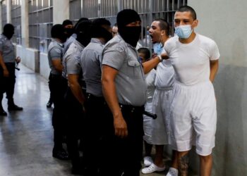 Hapishane ekonomisi: Parmaklıklar ardında para kazanıyorlar