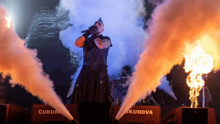 Hayko Cepkin’in Kayseri ve Diyarbakır konserleri valilik kararıyla iptal edildi