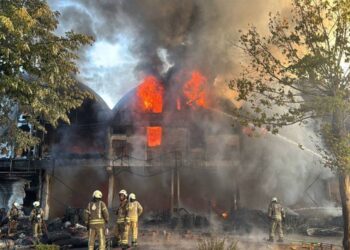 İSTOÇ Ticaret Merkezi’nde yangın