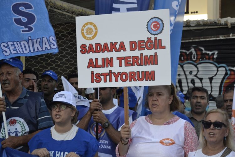 İşçi oyalanıyor, sözleşmeler bekliyor: Kamu işçilerinin ücretleri ortalama 60 bin TL eridi