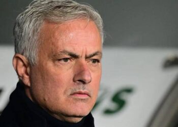 Karabağ’a yenilen Benfica’da Mourinho ile anlaşma sağlandı