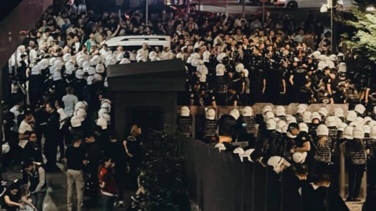 Muhalefet CHP’ye desteğe gitti: Hep birlikte direnip beraber kazanacağız