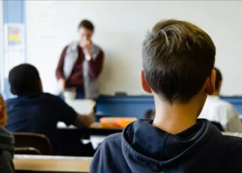 Öğrencinin başına poşet geçirildi, ayağı kırıldı: Okuldan ‘çok kibar yetiştirmişsiniz’ suçlaması