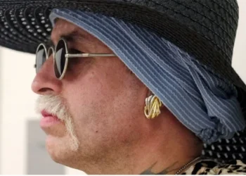 Yasa boşluğunu fırsata çevirdi: Pala bıyıklı ırkçı kadın cezaevinde yatacak