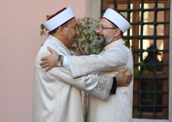 Şamil Tayyar Ali Erbaş’ın ardından paylaşım yaptı; demediğini bırakmadı