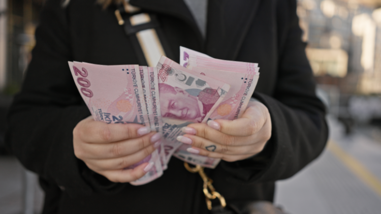 Türkiye’nin dev bankasında IBAN krizi: Para transferleri aktarılamıyor