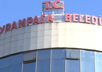 Bayrampaşa’da CHP’li bir meclis üyesi daha istifa etti