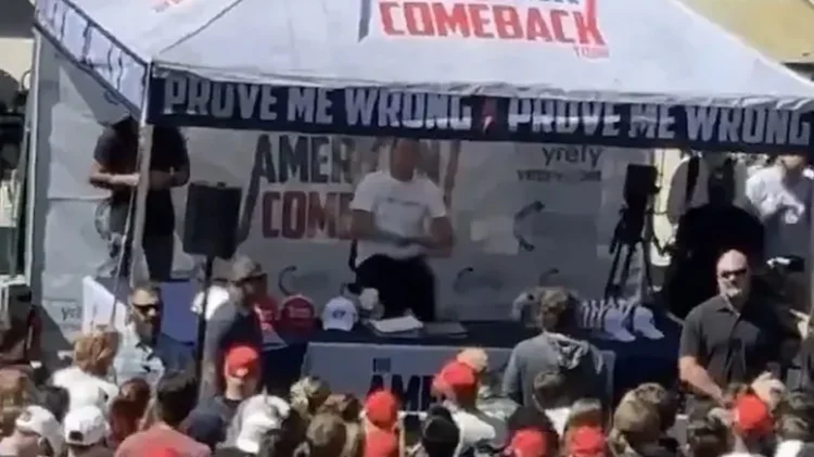 Trump destekçisi sağcı aktivist Charlie Kirk silahlı saldırıda hayatını kaybetti