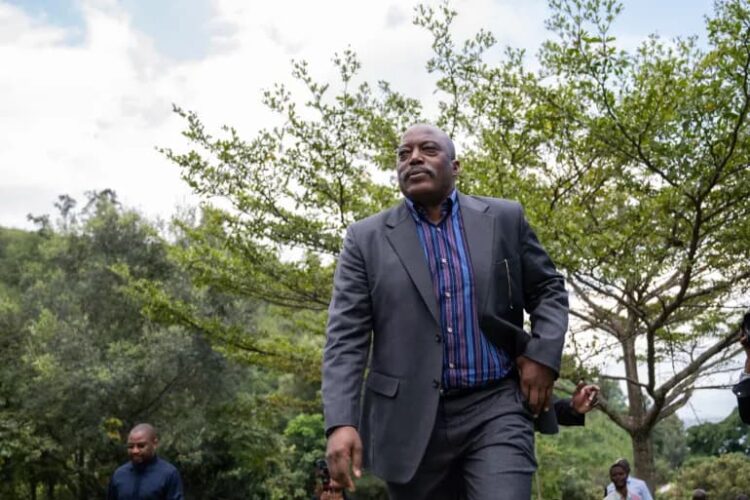 Eski cumhurbaşkanı idama mahkum edildi