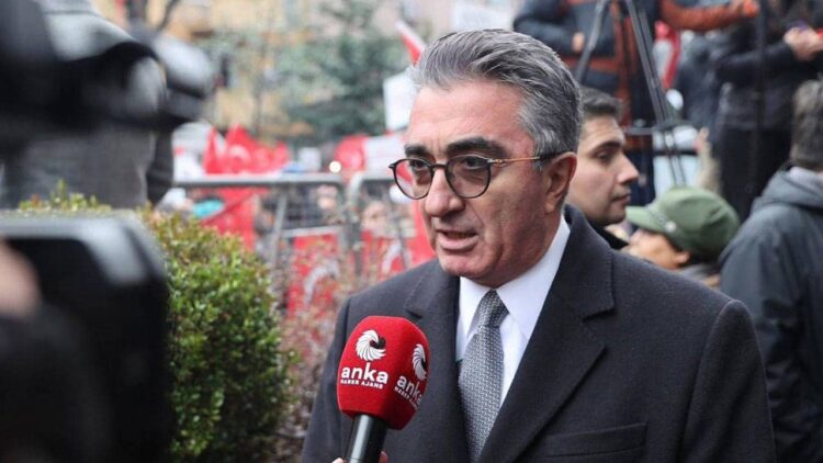 Bayrampaşa Belediye Başkanı dahil 20 kişi tutuklandı