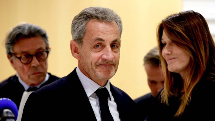 Sarkozy ‘suç örgütü kurmak’tan suçlu bulundu
