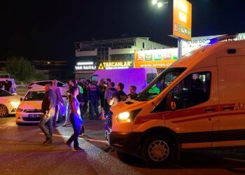 Balıkesir’de saldırgan ortalığı kana buladı: Gasp ettiği araçla dehşet saçtı, 2 kişiyi öldürüp polisle çatıştı