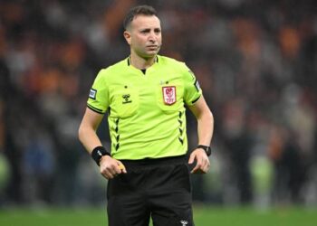 Eski hakemden Galatasaray-Beşiktaş maçı için çarpıcı iddia: Derbi tekrar edilebilir