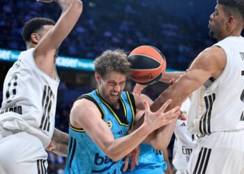 EuroLeague’de 5. mağlubiyet ağır oldu: Fenerbahçe Beko, Real Madrid’e 26 sayı farkla yenildi