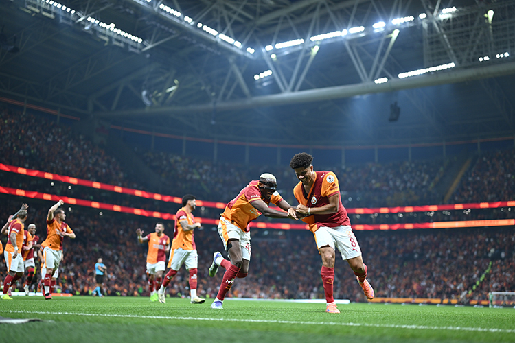 Galatasaray, Süper Lig’de yoluna namağlup devam ediyor
