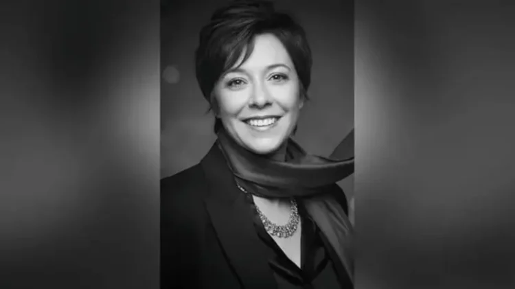 Sahte içkiden zehirlenen kadın yazar hayatını kaybetti