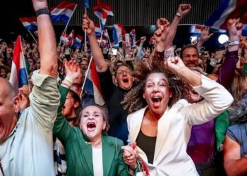 Hollanda seçimlerinde sürpriz: Aşırı sağ kaybetti, liberaller sandıktan zaferle çıktı