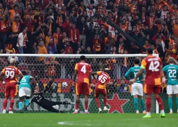 İngiltere basınında Galatasaray’ın Liverpool galibiyeti: ‘Gürültü kazanı Liverpool’u yumuşattı’