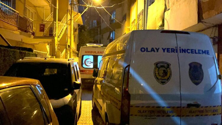 İzmir’de korkunç cinayet: Kanser hastası eşini uyurken öldürdü, sonra 112 Acil’i aradı