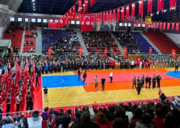 CHP’li Adıgüzel: Ordu’da vali yardımcısı küçücük çocukların jimnastik gösterisini giysileri nedeniyle engelledi