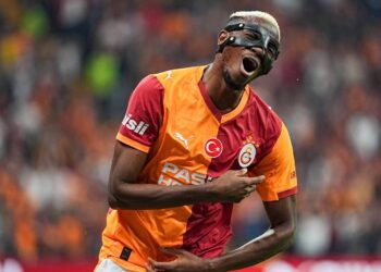 Osimhen’den olay paylaşım: Gözyaşlarınızı buraya bağışlayın