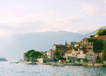 Artık Karadağ’a da vizeyle gidilecek