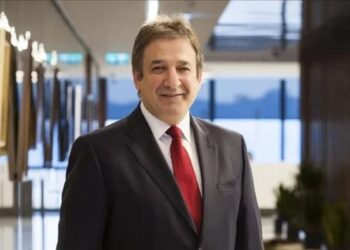 Şişecam’ın eski yöneticisine yurt dışına çıkış yasağı