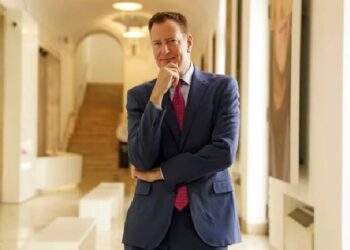 240 yıllık The Times’tan büyük hata: Eski New York Belediye Başkanı De Blasio sandılar, sahte söyleşi yaptılar