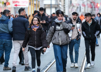 Gençler boşta geziyor: Her 100 gencin 29’u ne eğitimde ne istihdamda