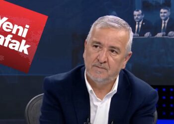 Aydın Ünal “Geri adım yok” demişti; Yeni Şafak dün kaldırdığı Atatürk’ü hedef alan yazıyı tekrar yayımladı