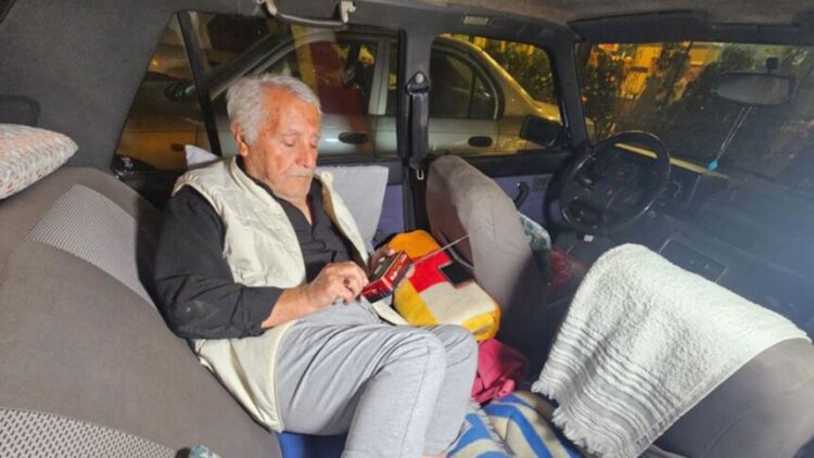 Bu çığlığı kimse duymadı: Beş yıldır arabasında kalıyor