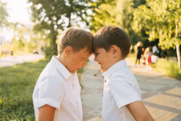 Çocuğunuzun arkadaşını sevmiyorsanız yapabileceğiniz üç şey