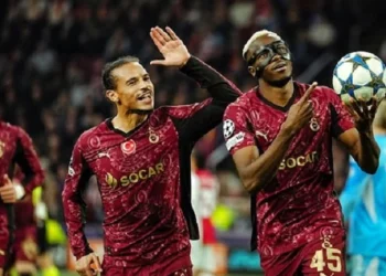 Galatasaray, Hollanda’da manşetleri süsledi