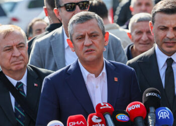 Özgür Özel’den iktidara ‘İmralı ziyareti’ tepkisi: “Ayıplı bir iş yapıyor gibi davranıyorlar”