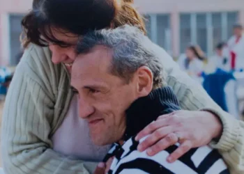 Parmaklıklar ardında aşk: ‘Oğlumla hapis yatan adamdan bebeğim oldu’