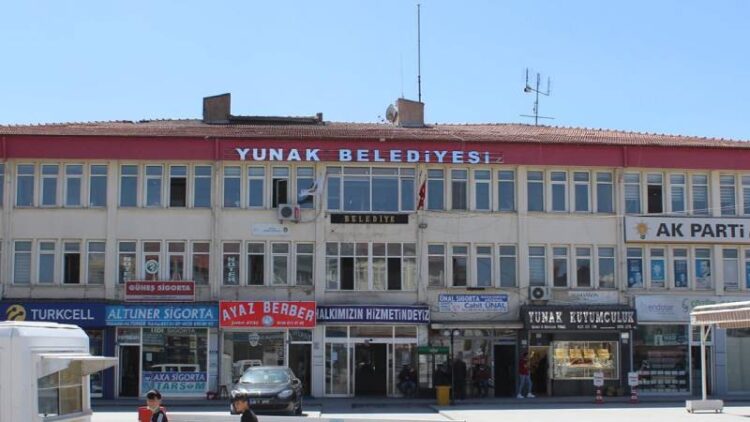 Sayıştay’dan Konya’da AKP’li ilçe belediyelerinde usulsüzlük tespiti: Belediye meclis üyesinin şirketinden doğrudan alım yapıldı