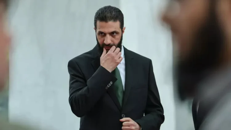 Suriye Cumhurbaşkanı Ahmed Şara, Amerikan Fox News kanalına konuştu: Suriye, IŞİD Karşıtı Koalisyona katılmaya hazırlanıyor, İsrail ile şu an doğrudan müzakere yok