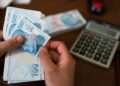 Asgari ücret 10 ayda en az 6 bin TL eridi