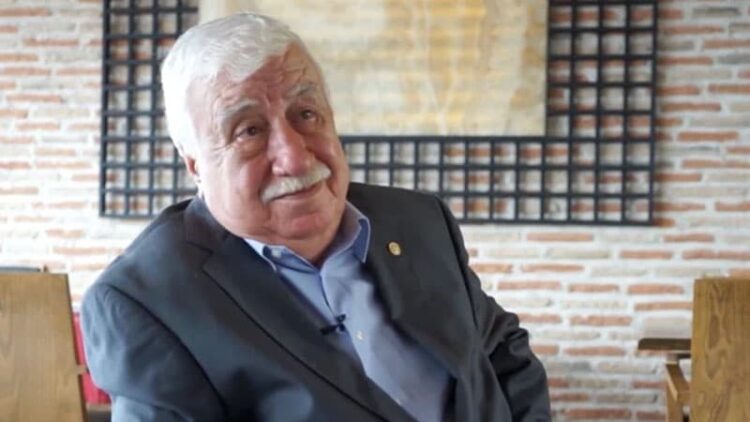 Usta oyuncu Ahmet Gülhan hayatını kaybetti
