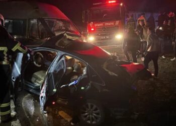 5 araç birbirine girdi, ortalık can pazarına döndü